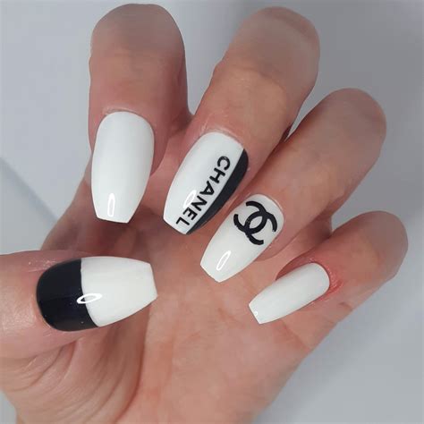 fake chanel nails